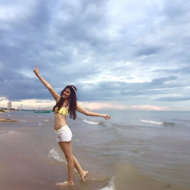 Pooja Chopra Instagram Photos